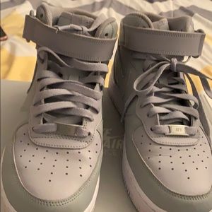Nike light grey Air Force 1 MID
